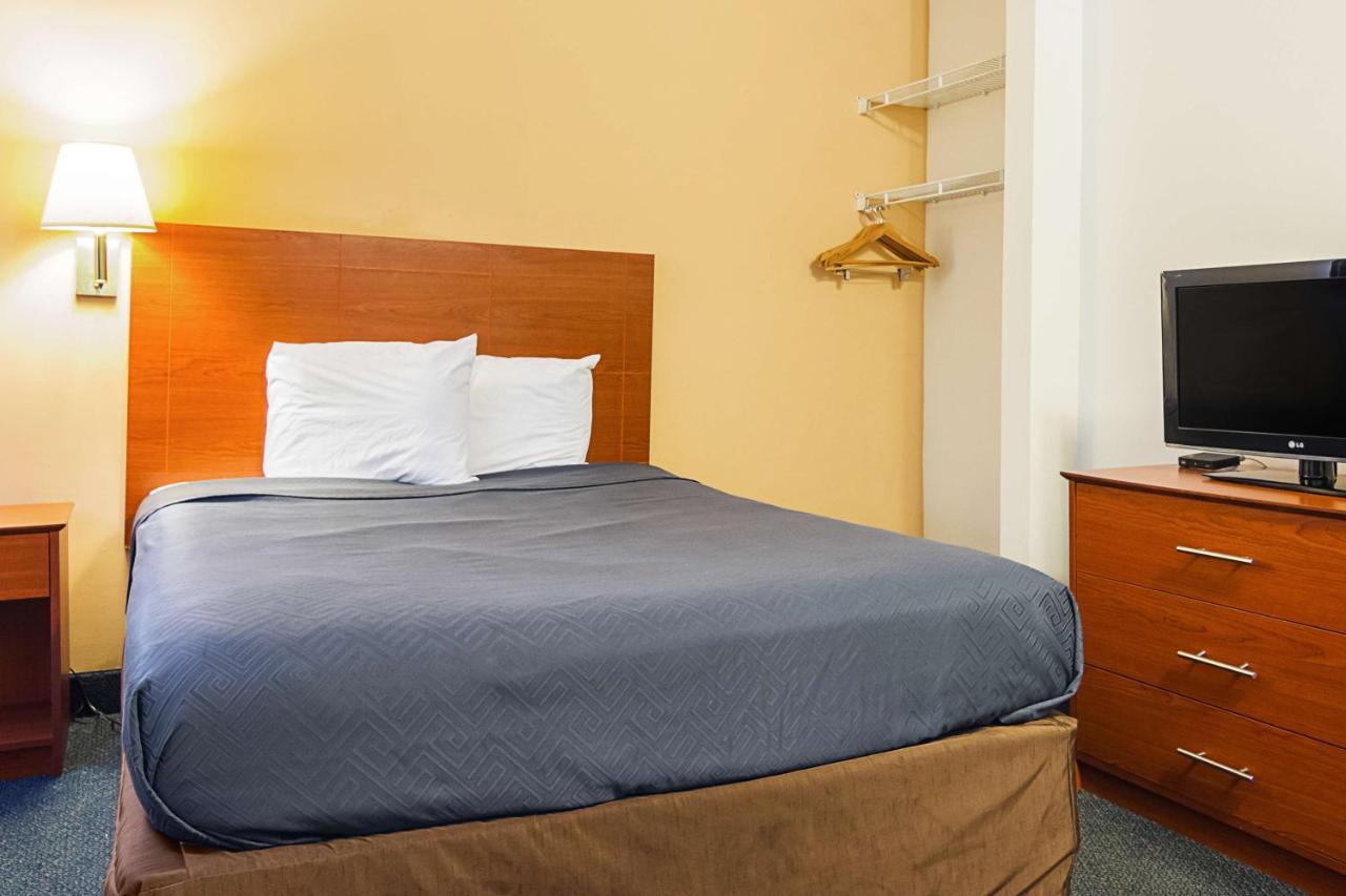 Motel 6-Fayetteville, Nc - Fort Liberty Area מראה חיצוני תמונה